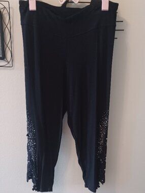 Vocal Black Bling Cut Out Hollow Out Stretch Capri Studs Leggings CUTE! Med